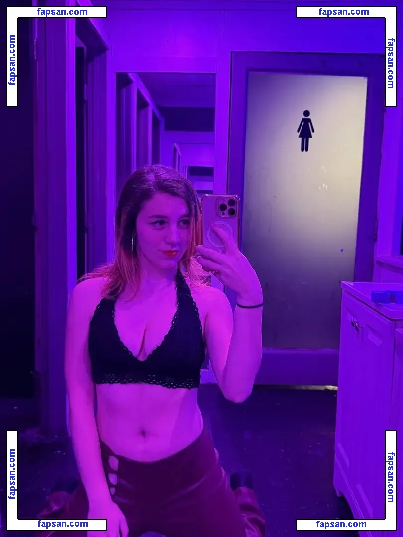 Virginia Grace Franks голая фото #0002 с Онлифанс