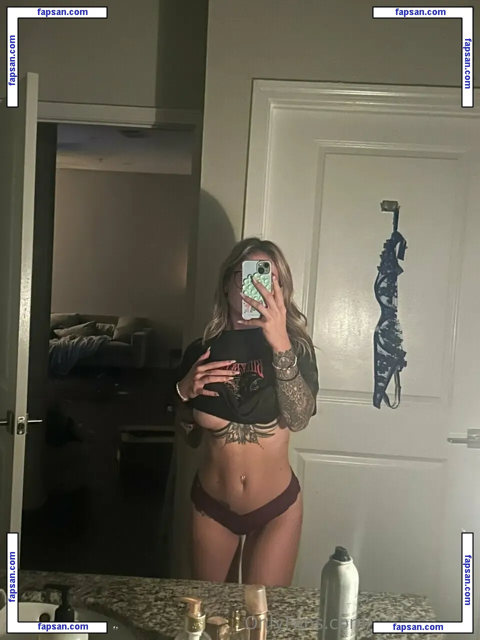 Virginiaclark18 nude photo #0012 from OnlyFans
