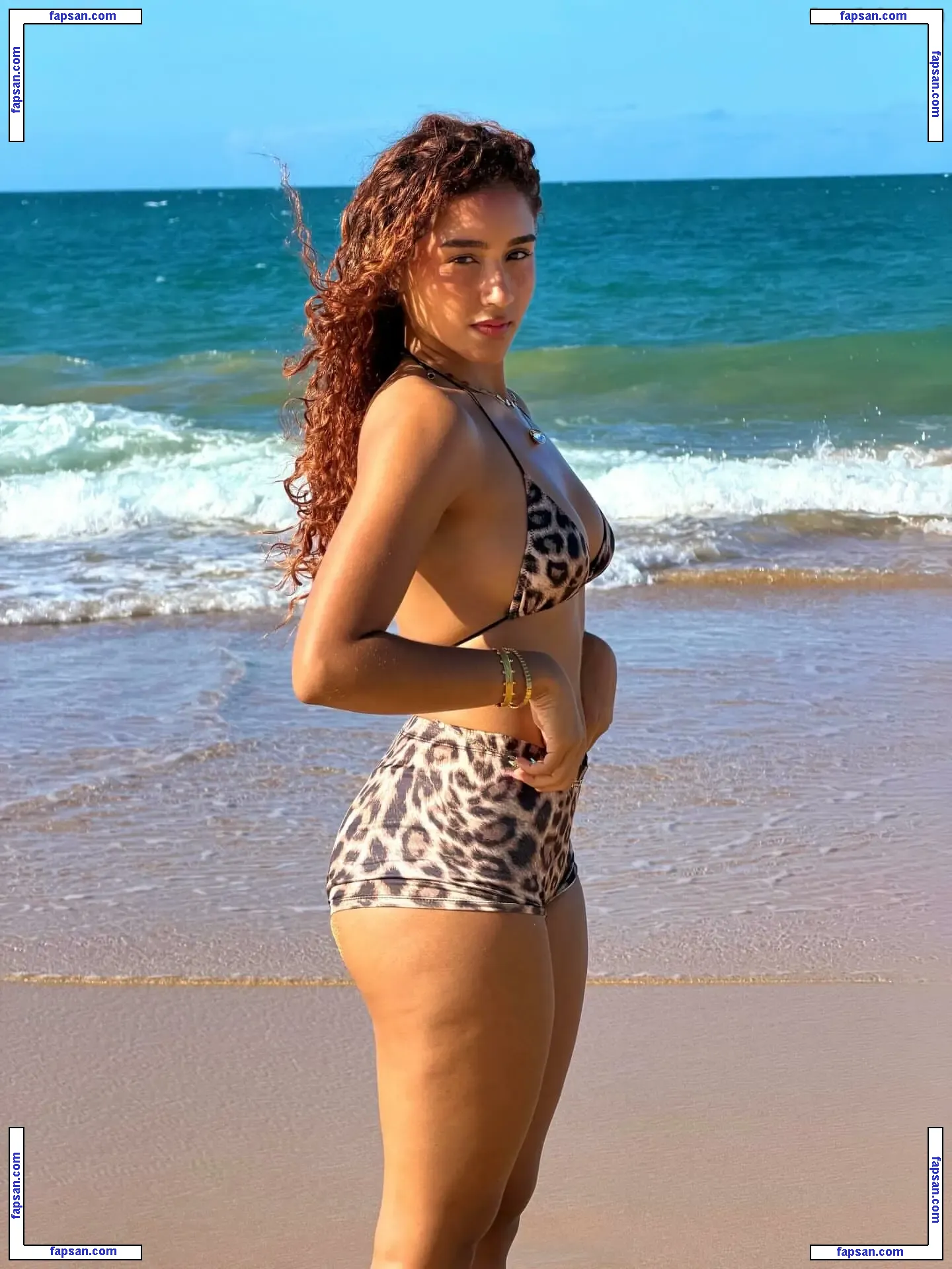 Viri Alexsha nude photo #0014 from OnlyFans