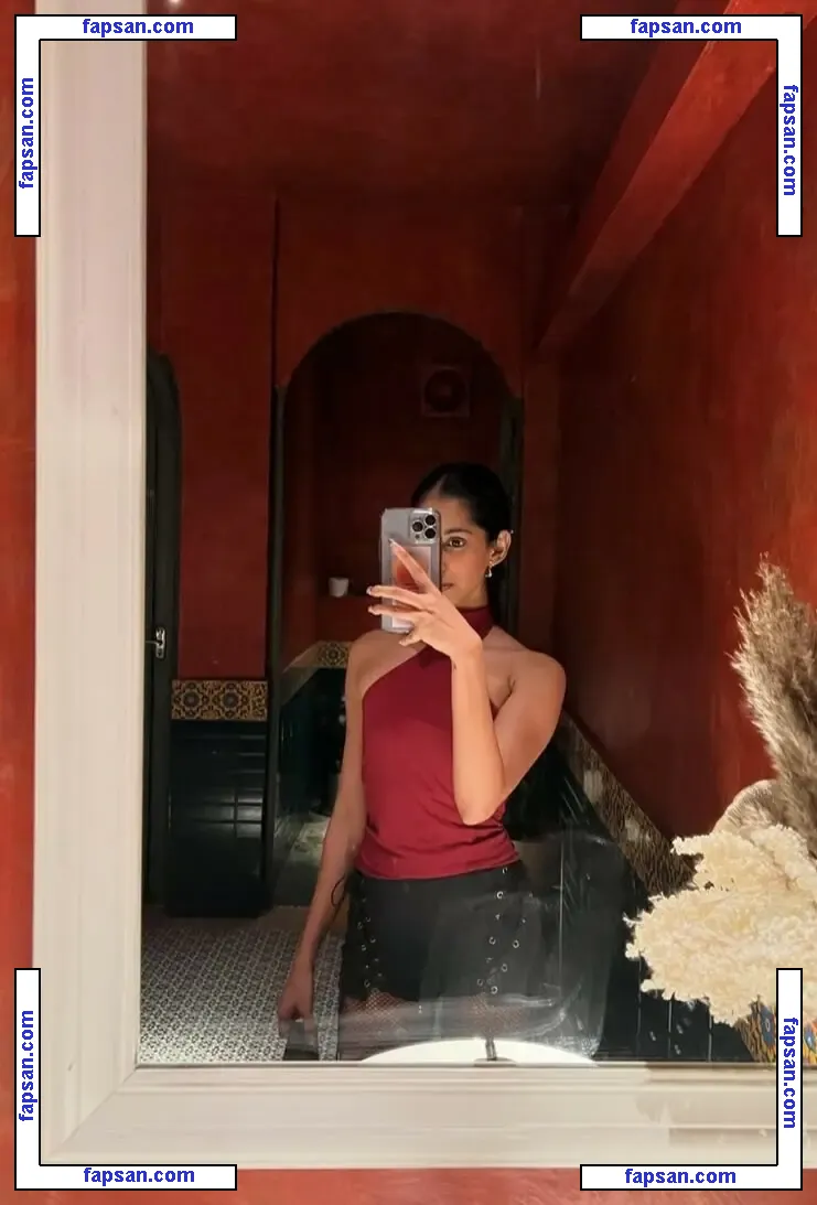Vishnupriyaaa nude photo #0004 from OnlyFans