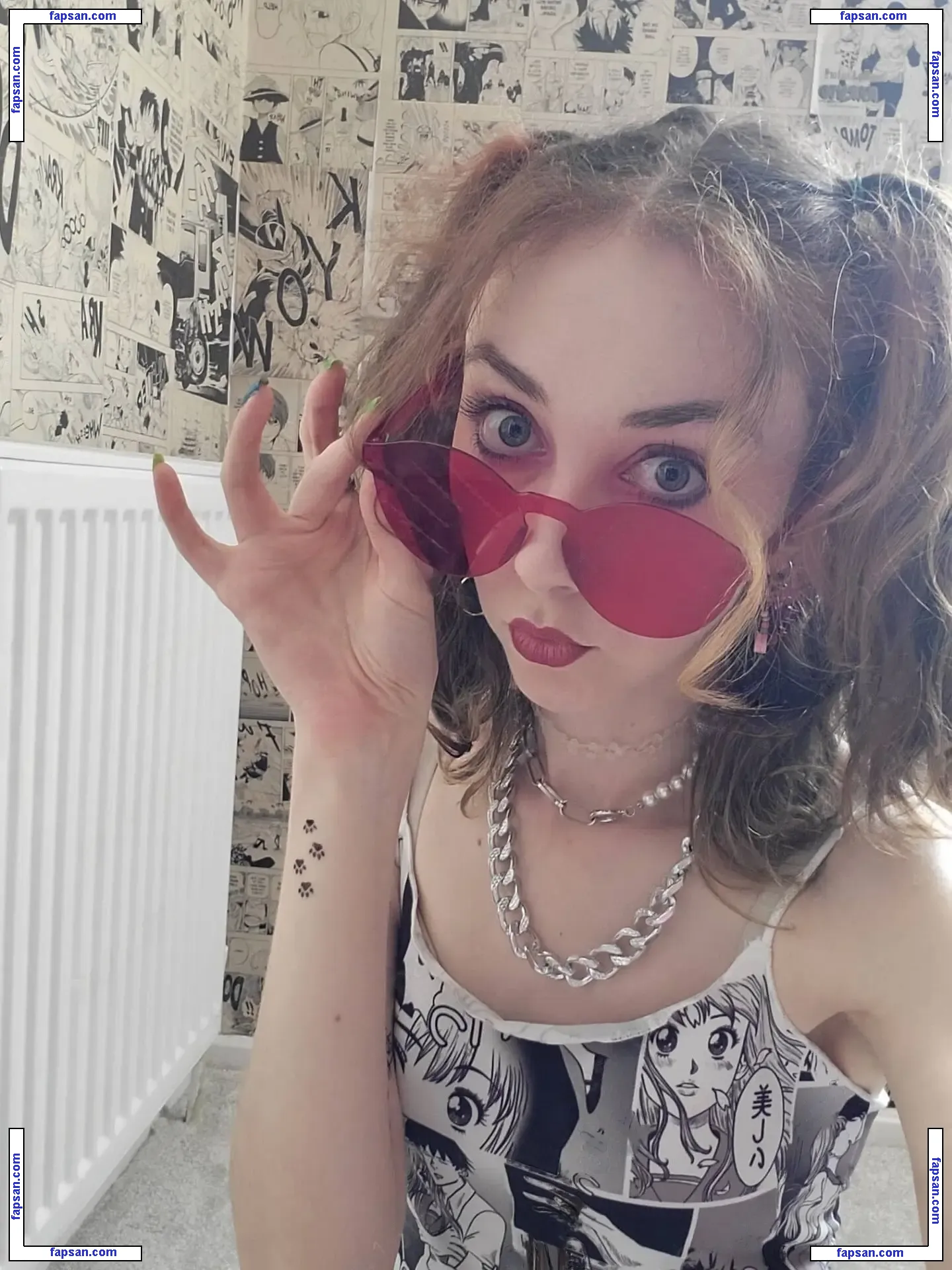 Visualsounds nude photo #0023 from OnlyFans