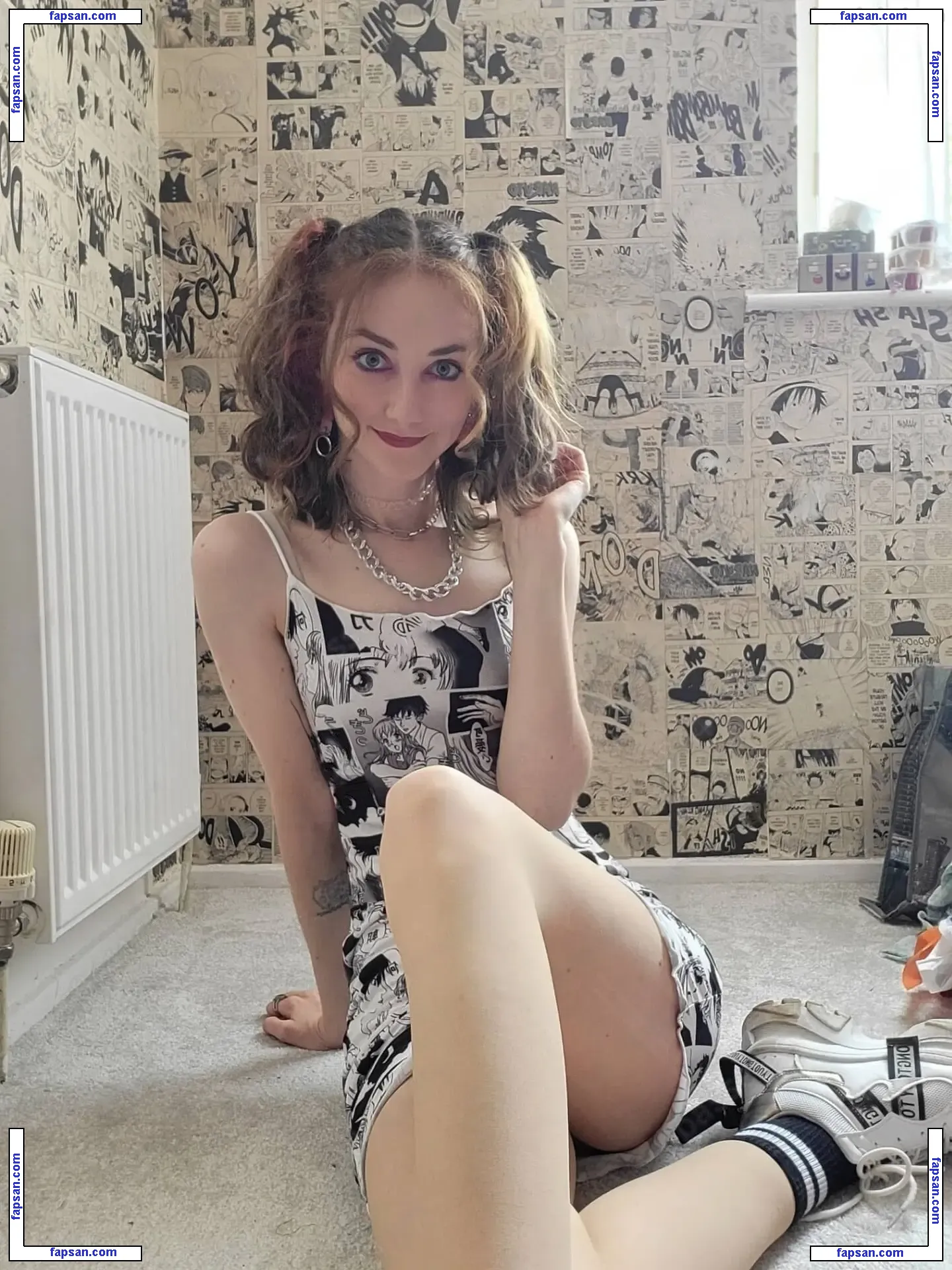 Visualsounds nude photo #0024 from OnlyFans