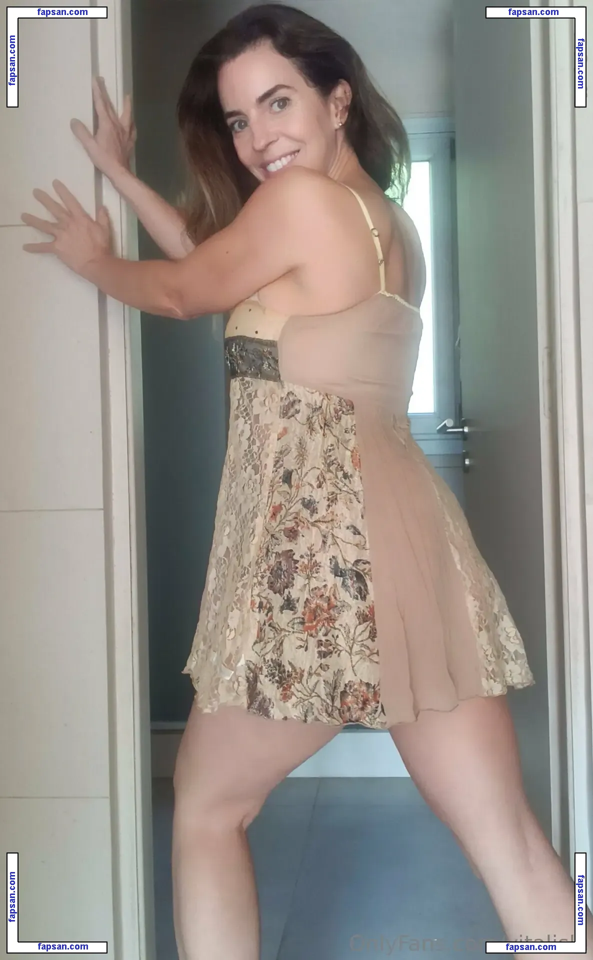 vitalislu nude photo #0021 from OnlyFans
