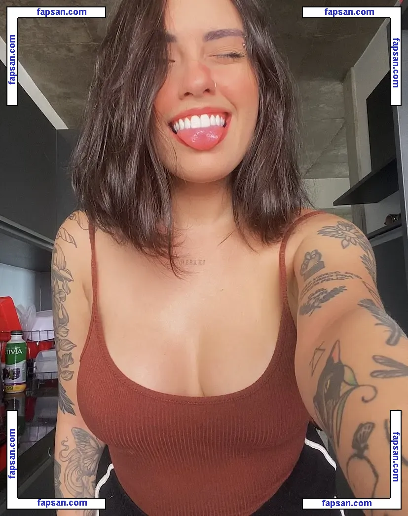 Vitoria Marcilio nude photo #0016 from OnlyFans