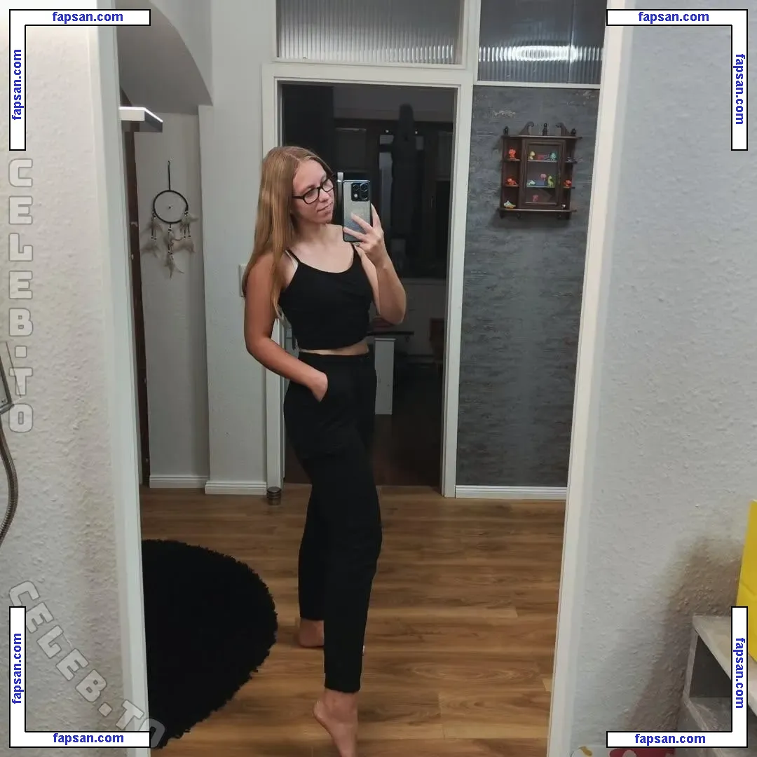 Vivi.an.3107 голая фото #0016 с Онлифанс