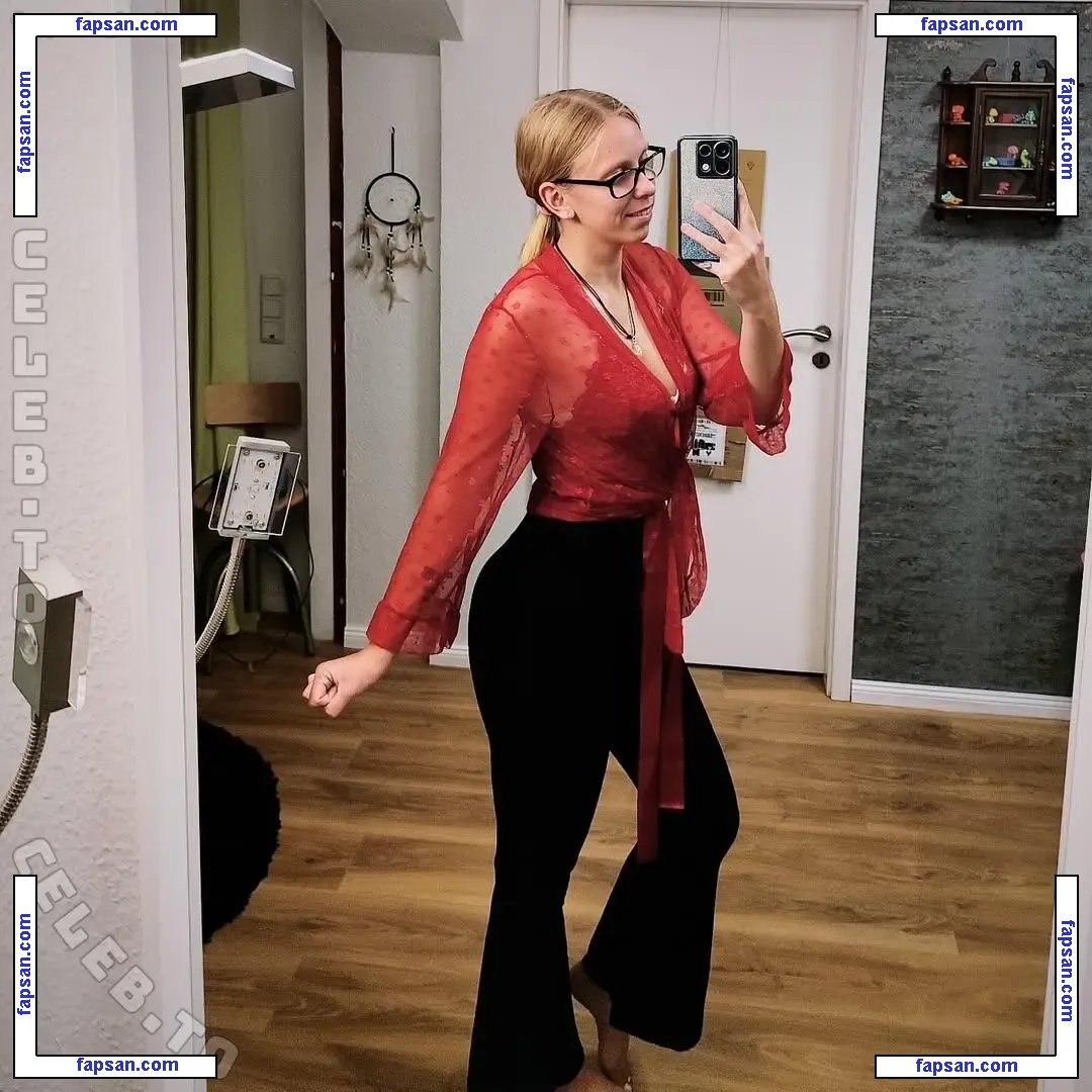 Vivi.an.3107 nude photo #0017 from OnlyFans