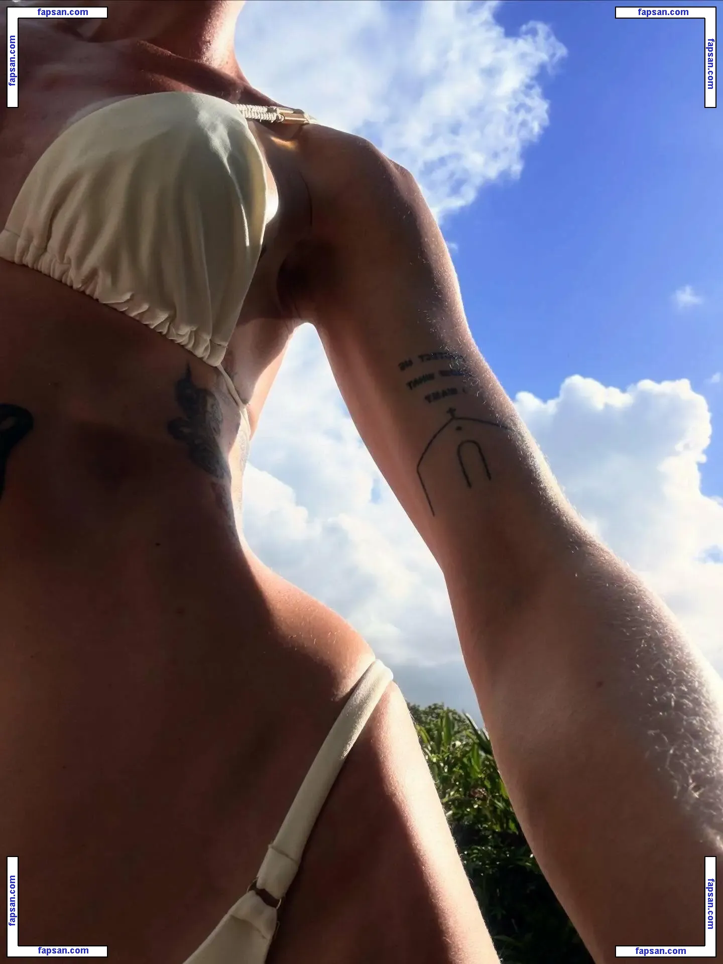 Vivi Orth nude photo #0002 from OnlyFans