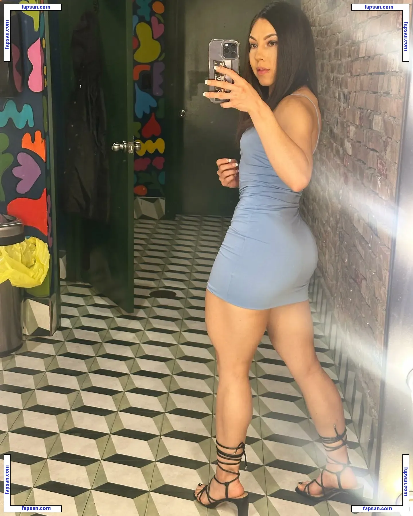 Vivian Saldana nude photo #0023 from OnlyFans