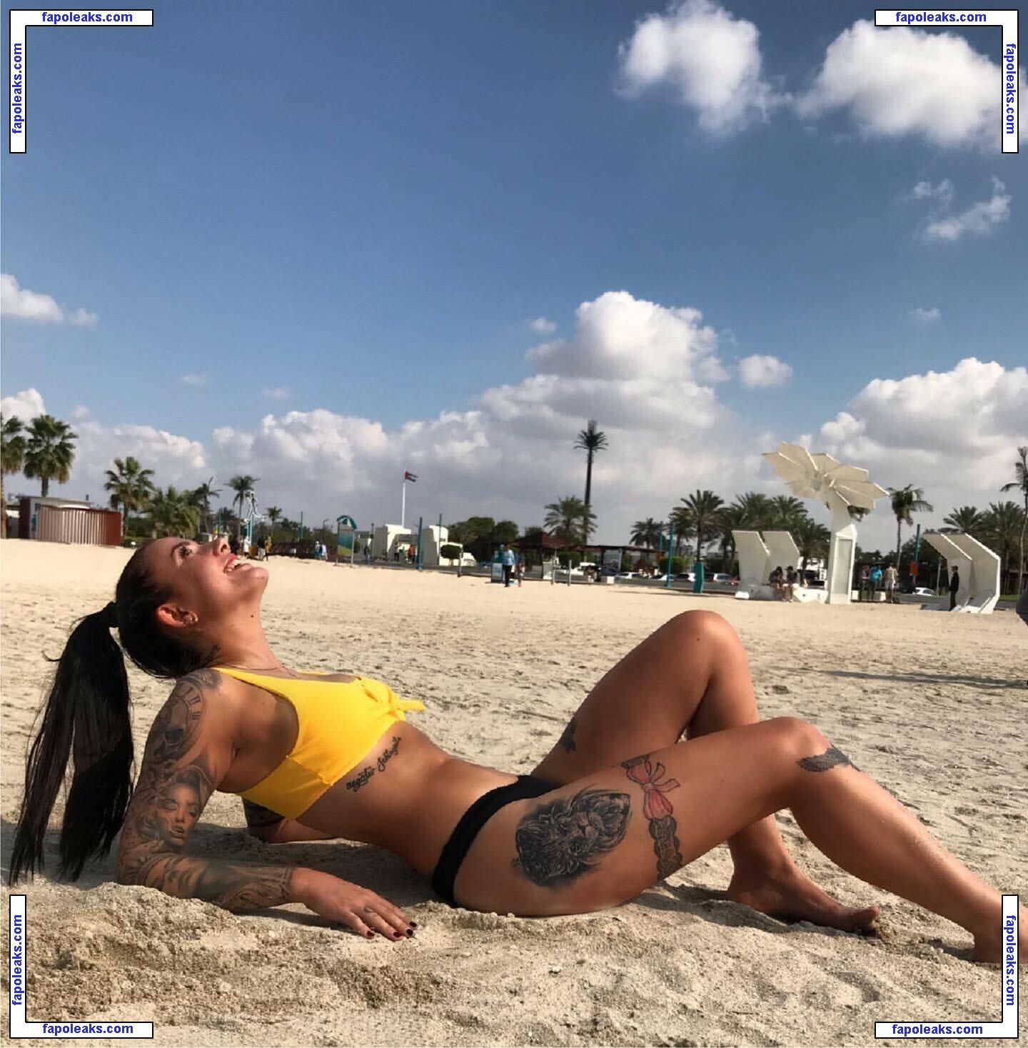 Vivian1510 / vivi.4n__ nude photo #0008 from OnlyFans