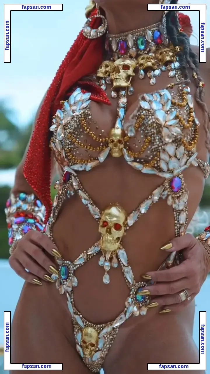 Viviane Araujo голая фото #0305 с Онлифанс