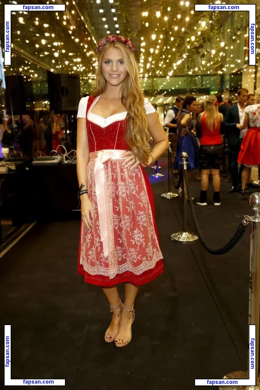 Viviane Geppert nude photo #0002 from OnlyFans