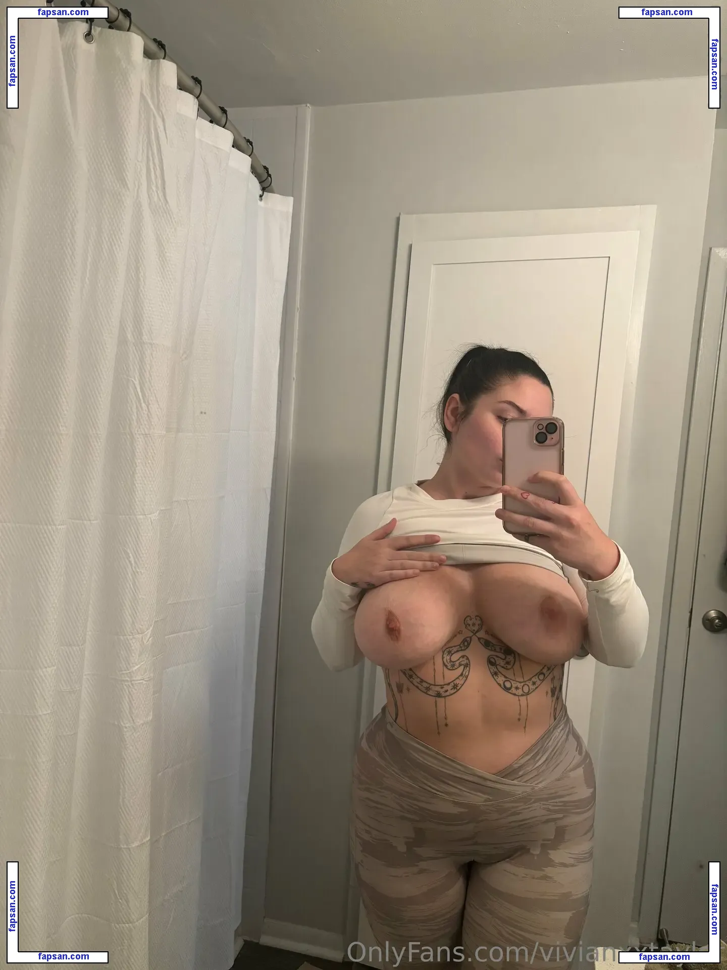 Vivianxxtaylor nude photo #0067 from OnlyFans