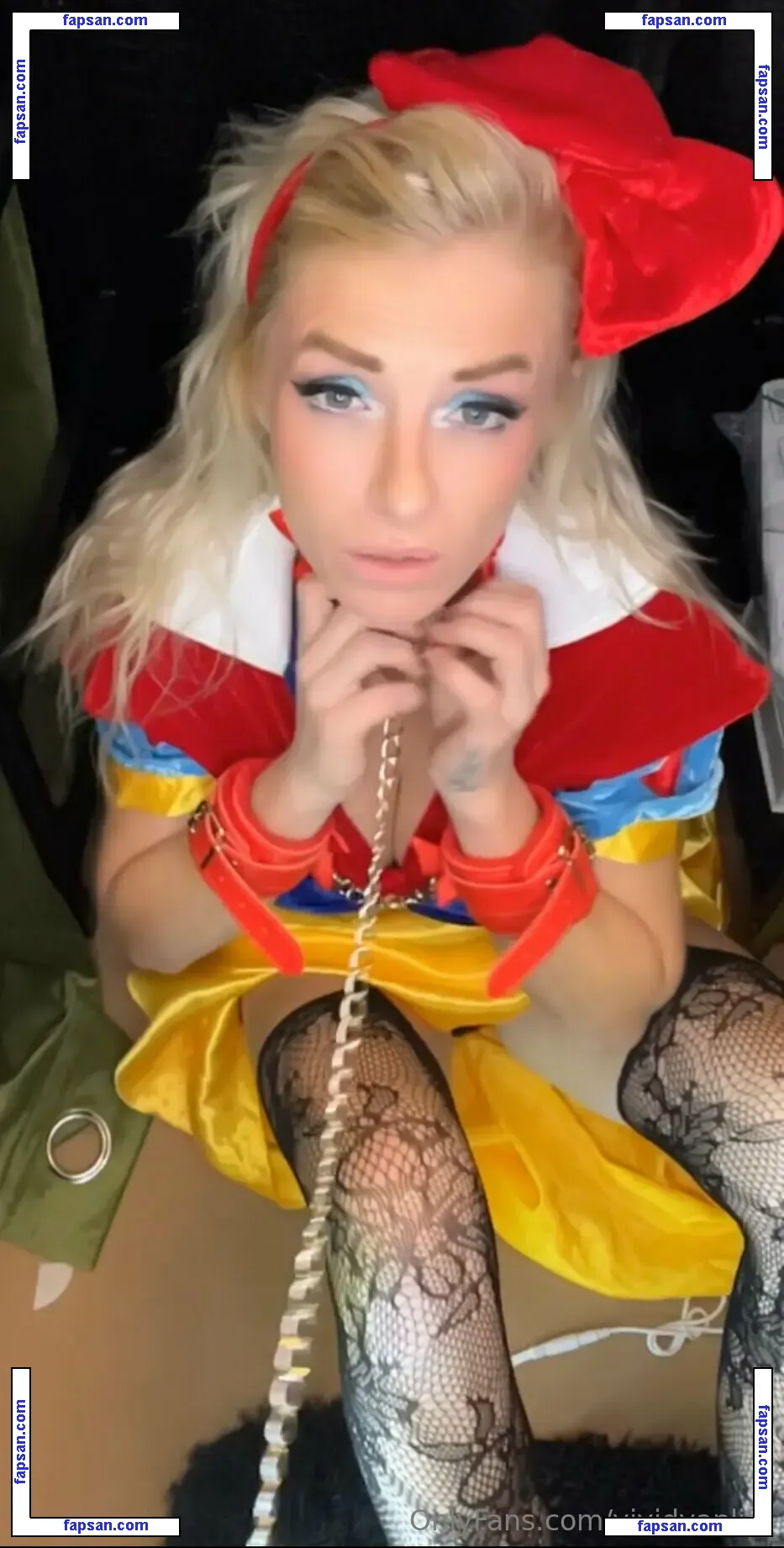 vividvanlife nude photo #0008 from OnlyFans