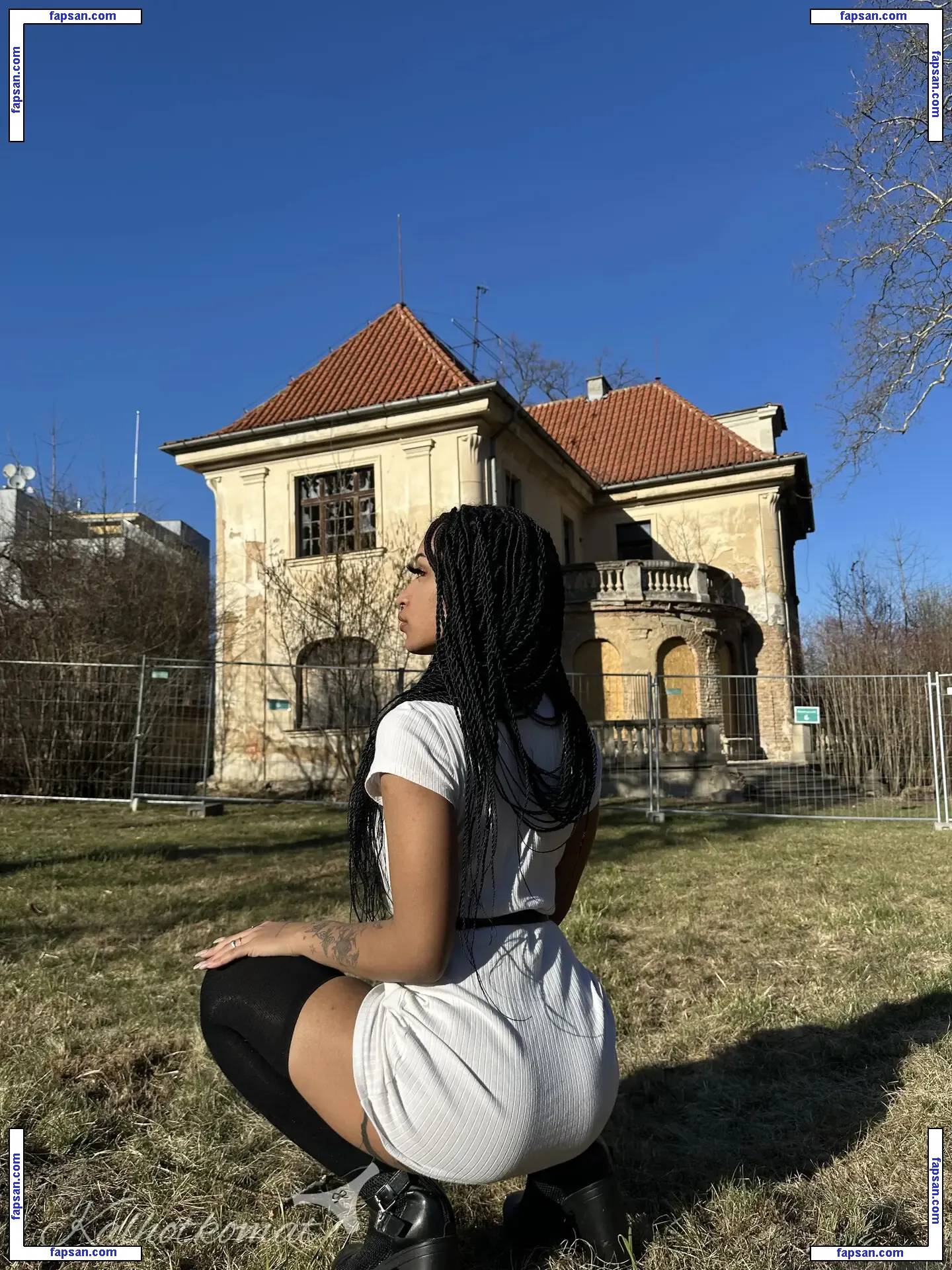 vivien_mala nude photo #0006 from OnlyFans