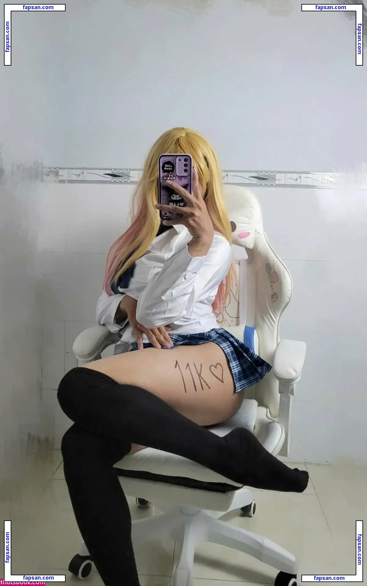 vixxievie nude photo #0007 from OnlyFans