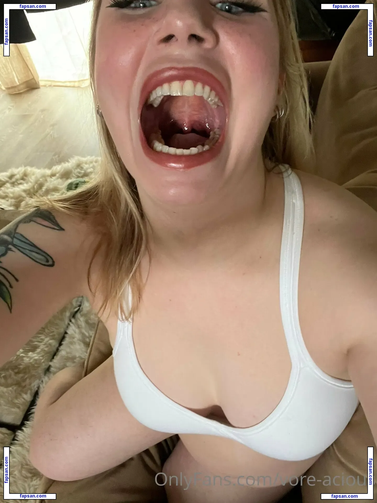 vore-acious-clips nude photo #0038 from OnlyFans