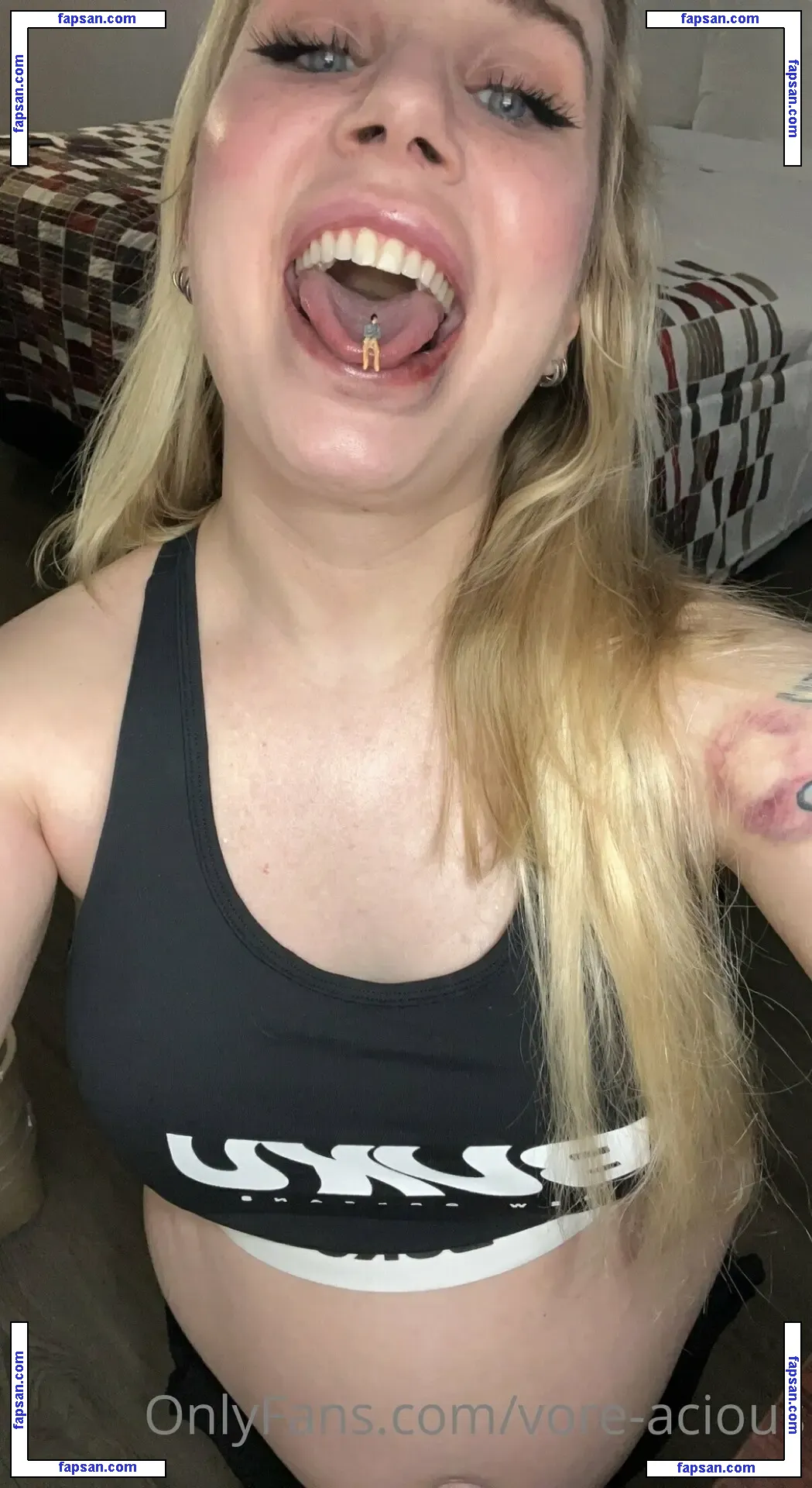 vore-acious-clips nude photo #0042 from OnlyFans