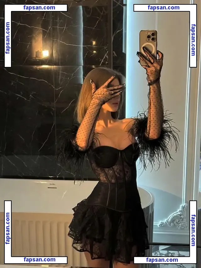 Voroninnaa nude photo #0001 from OnlyFans