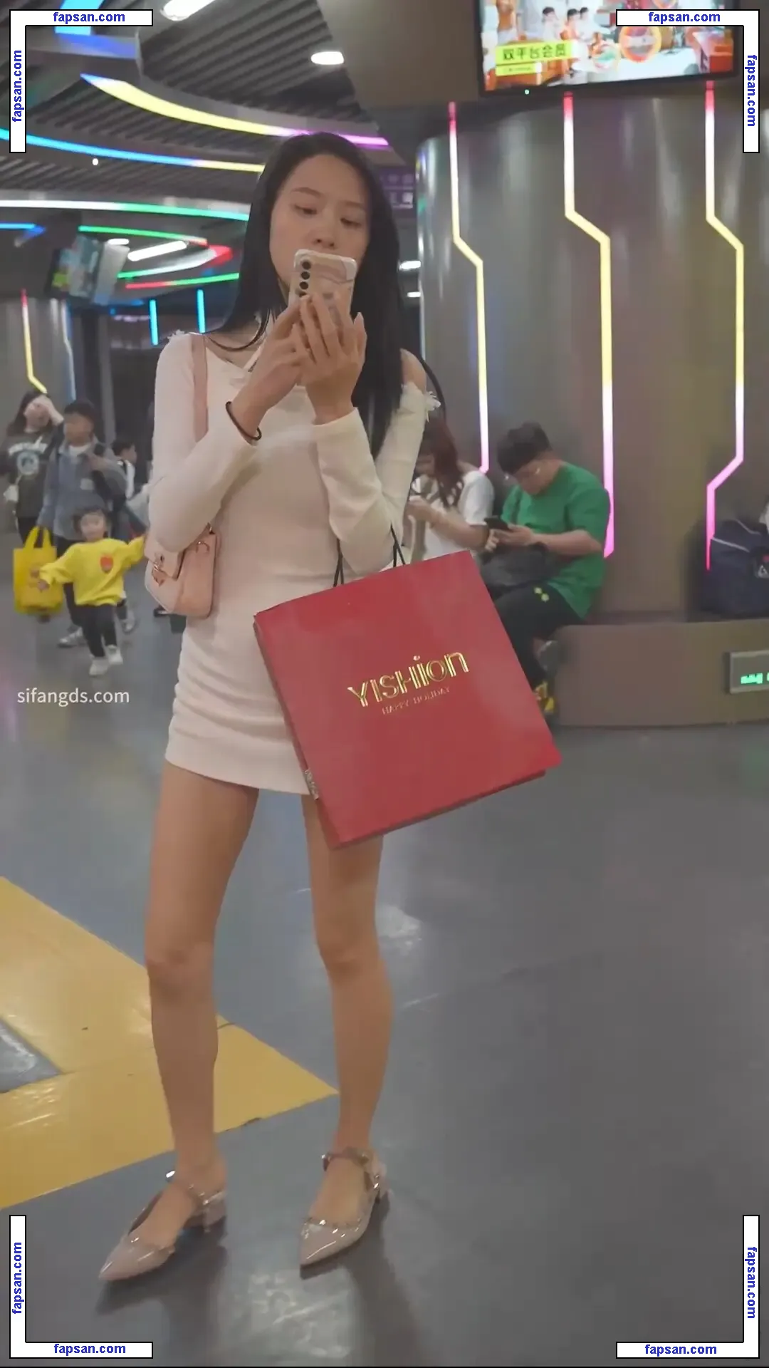 Voyeur Asian Pissing Toilet &Amp Upskirts Only nude photo #0008 from OnlyFans