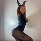 V.QX голая #0022