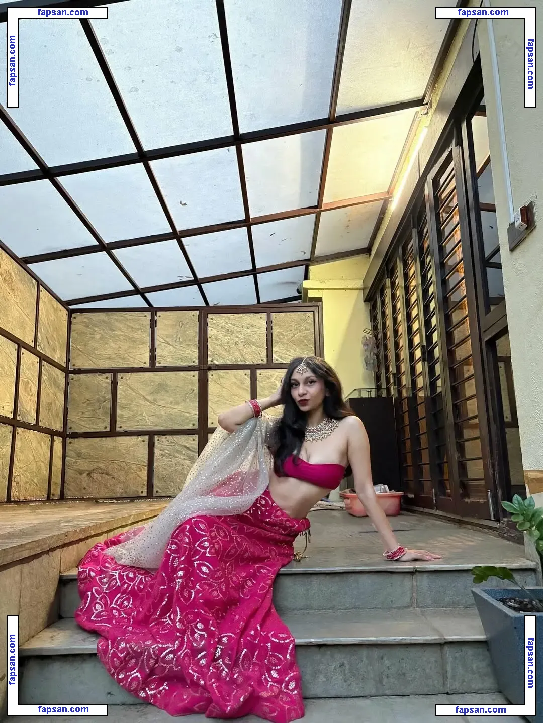 Vrinda Mandal nude photo #0002 from OnlyFans