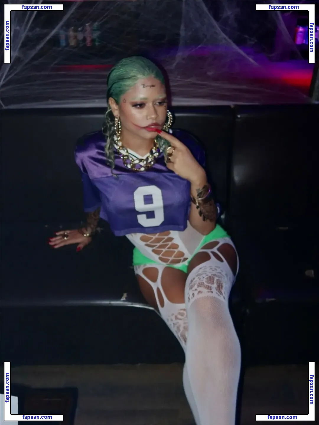 Wahyne nude photo #0015 from OnlyFans