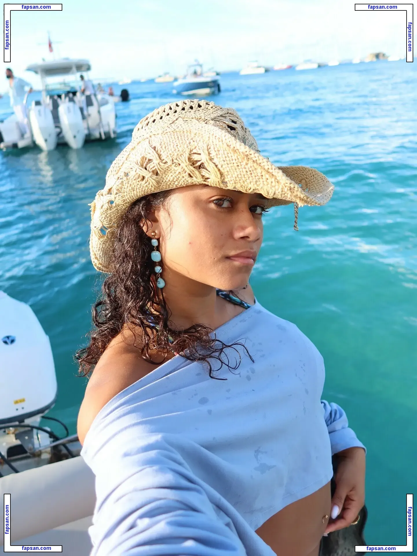 Wahyne nude photo #0037 from OnlyFans