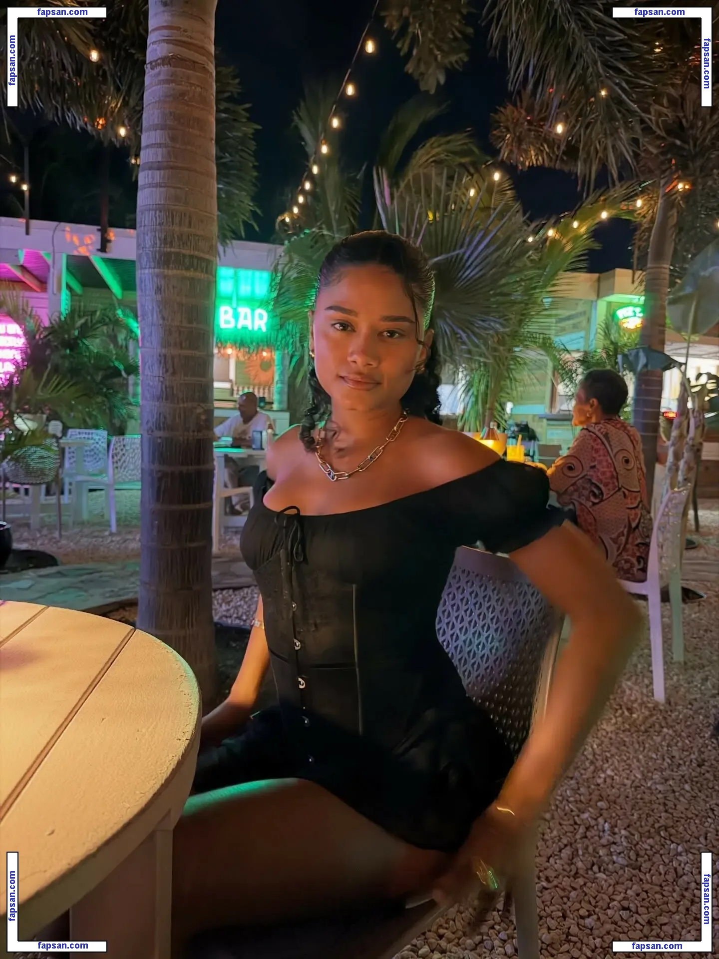 Wahyne nude photo #0073 from OnlyFans