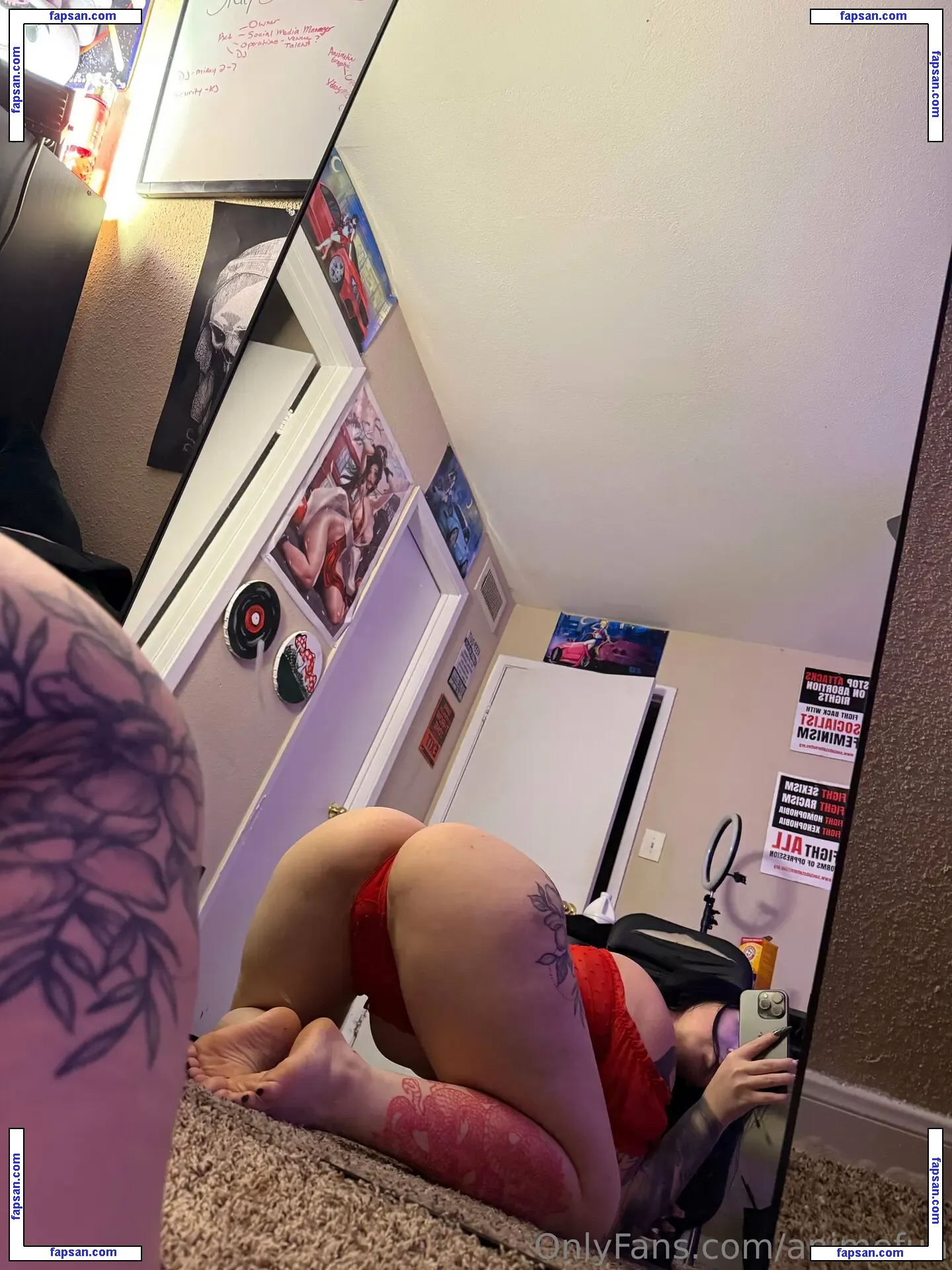 waifukrissylol nude photo #0022 from OnlyFans