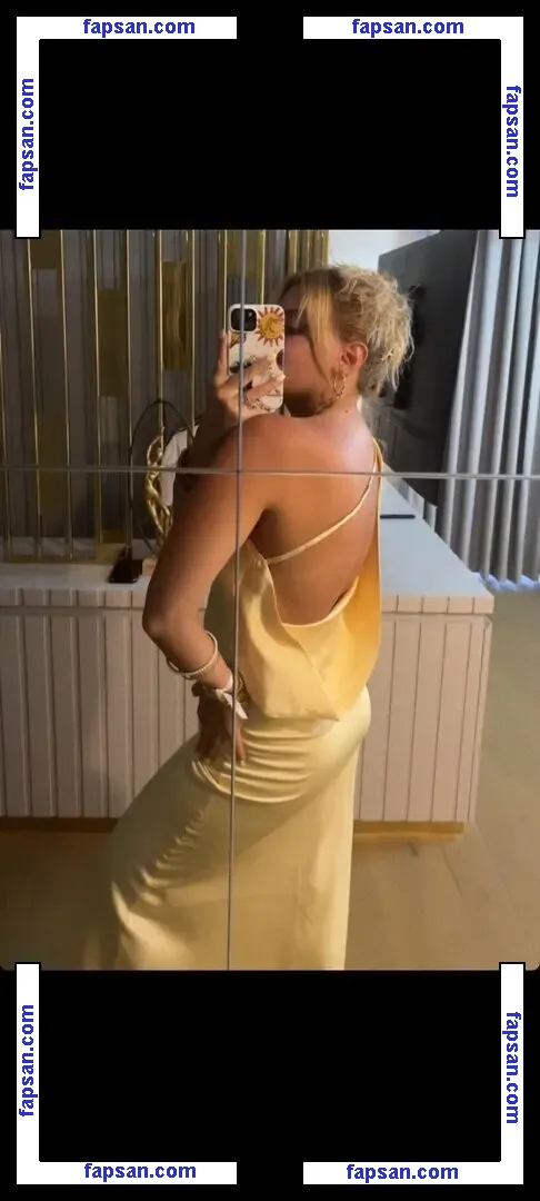 Wanda Nara nude photo #0297 from OnlyFans