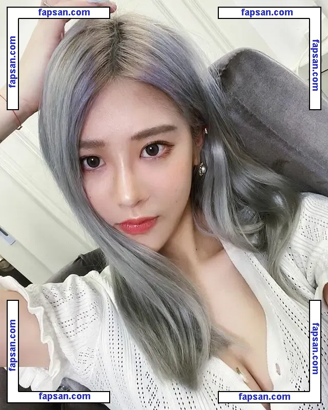 Wannabeauty777 nude photo #0007 from OnlyFans