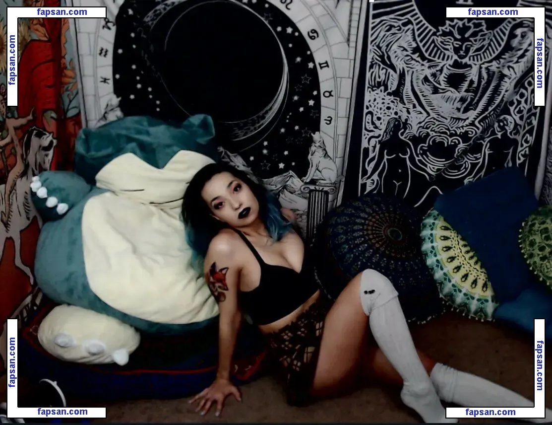 WatchGirlsPlay nude photo #0021 from OnlyFans