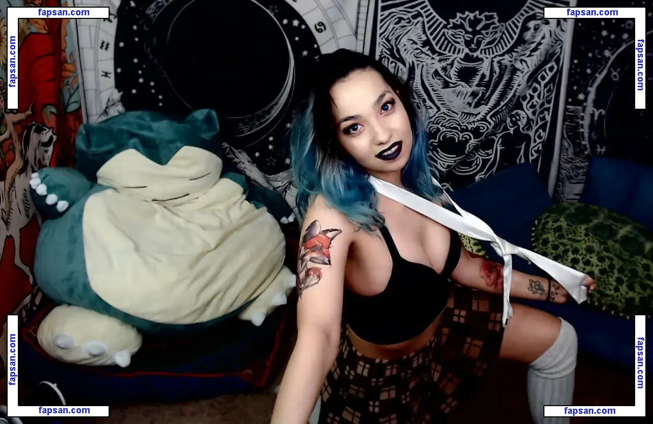 WatchGirlsPlay nude photo #0030 from OnlyFans
