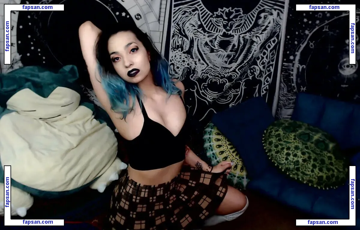 WatchGirlsPlay nude photo #0037 from OnlyFans