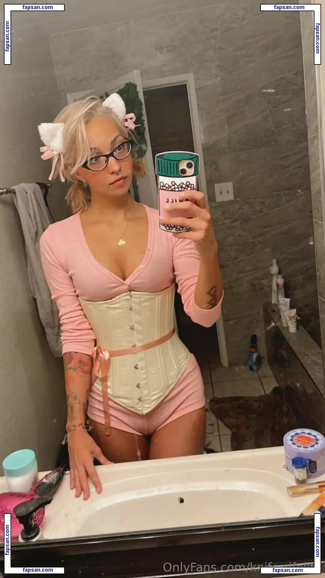 WatchGirlsPlay nude photo #0043 from OnlyFans