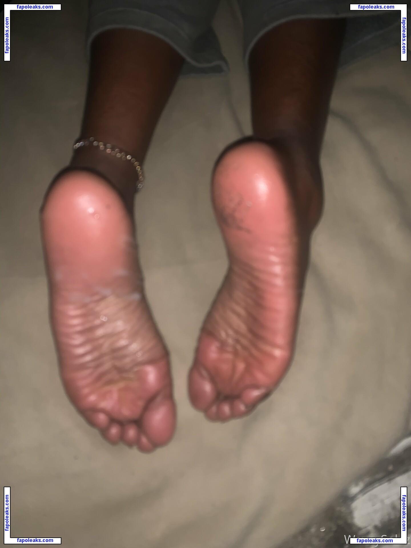 waveysolezz / wavey.soles nude photo #0017 from OnlyFans