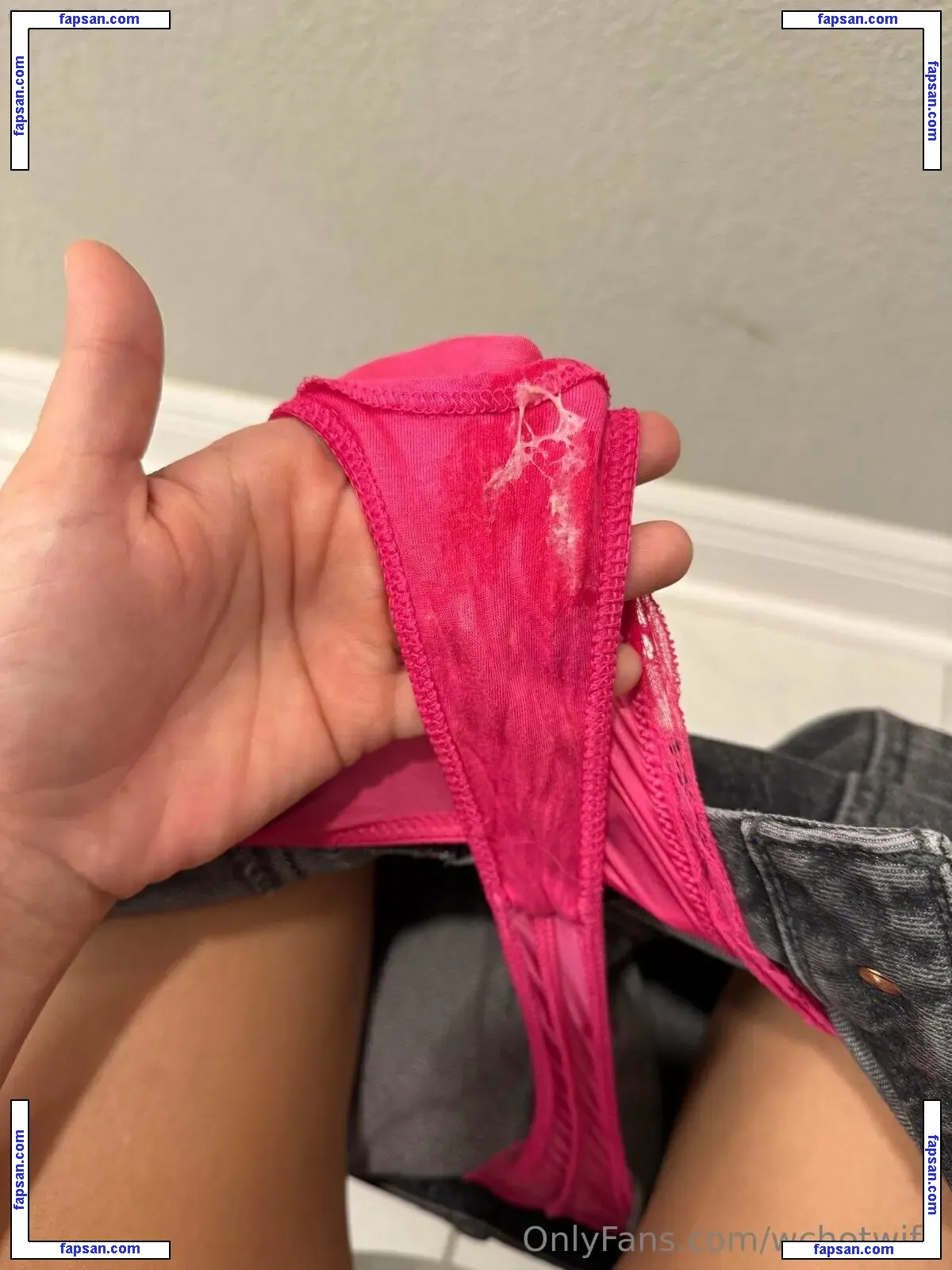 wchotwife nude photo #0001 from OnlyFans