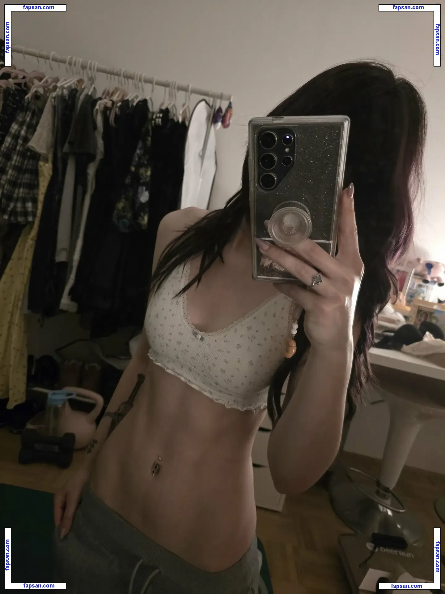 weeniestwee nude photo #0002 from OnlyFans