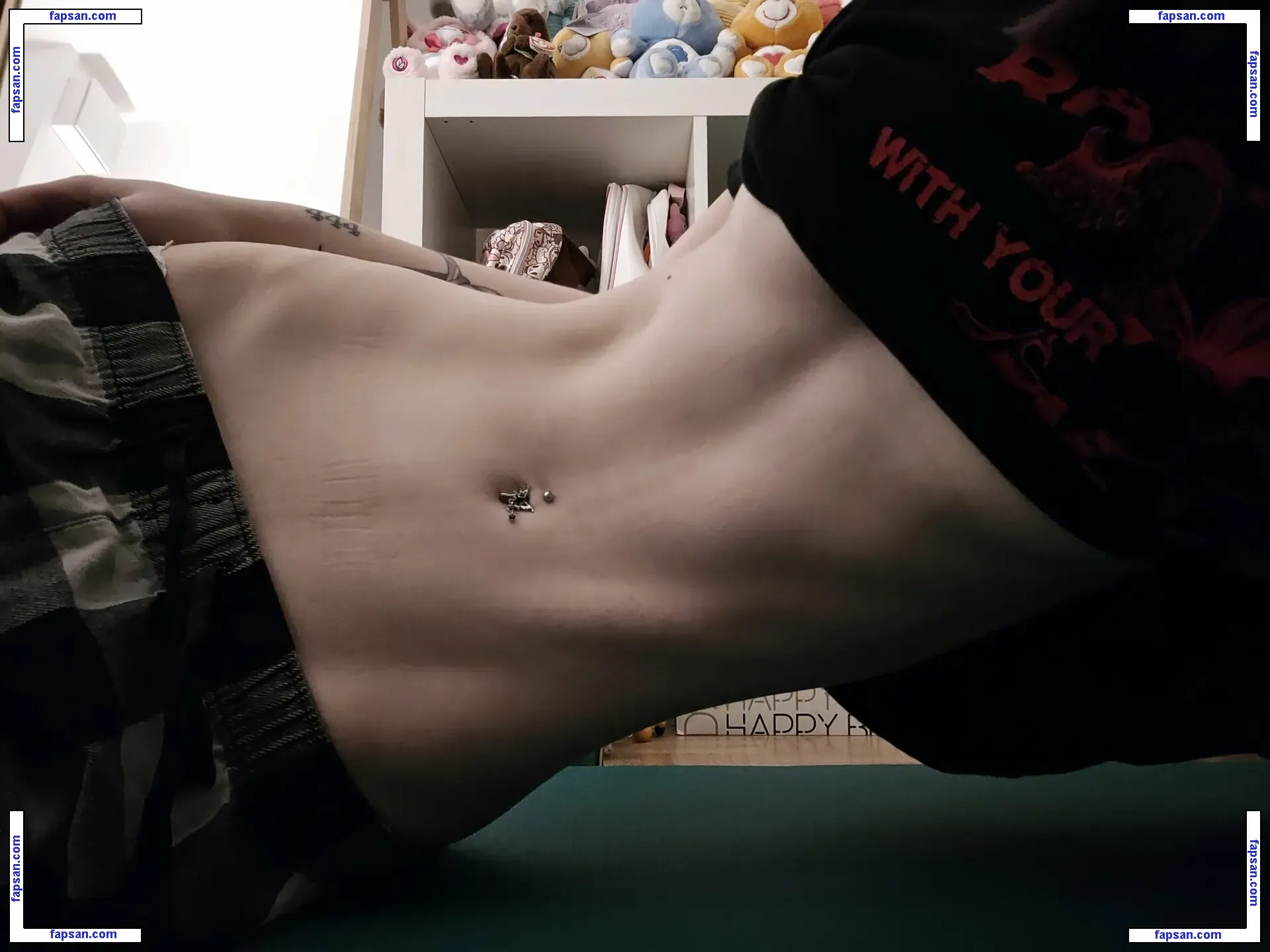 weeniestwee nude photo #0023 from OnlyFans