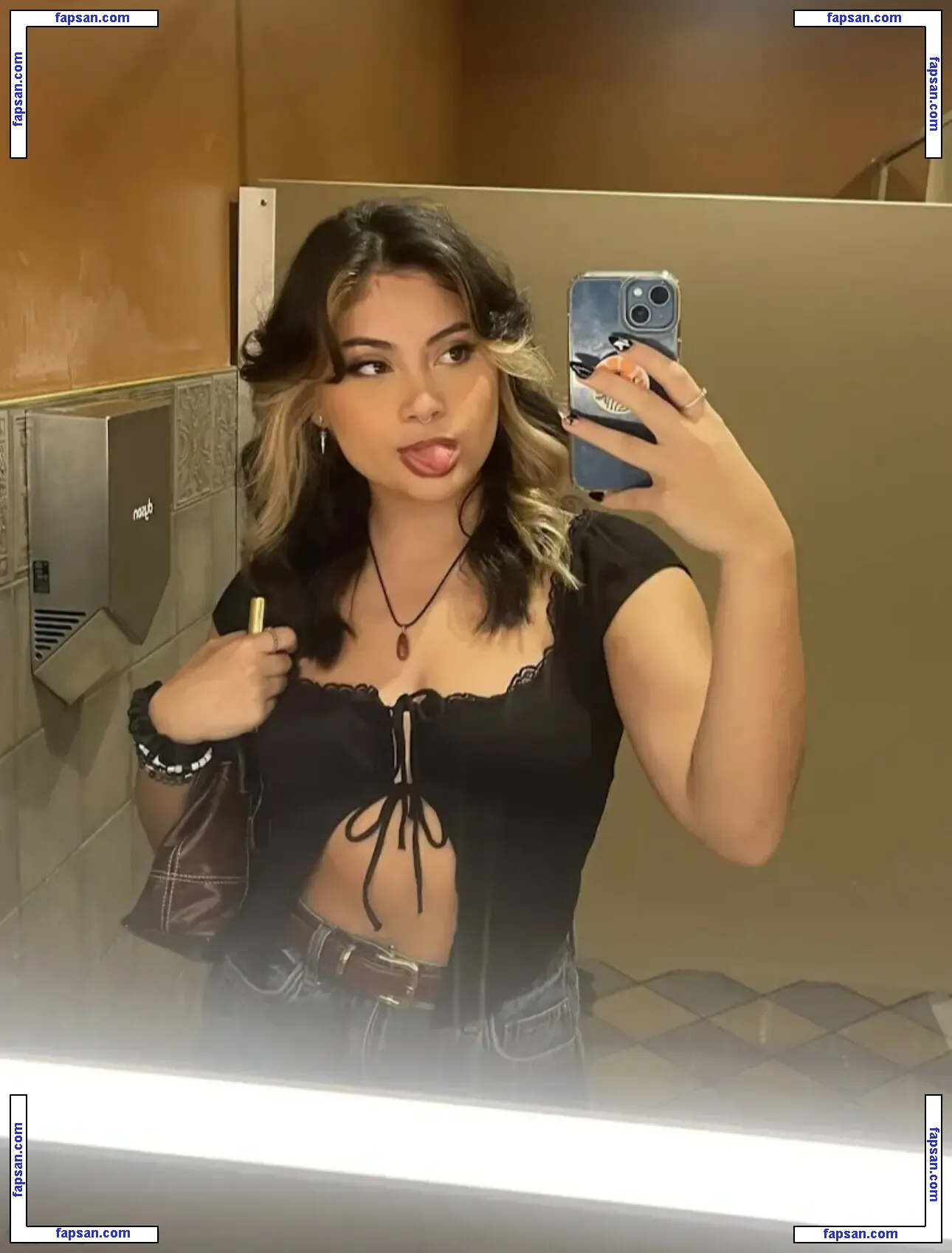 WeepyMouseASMR nude photo #0008 from OnlyFans