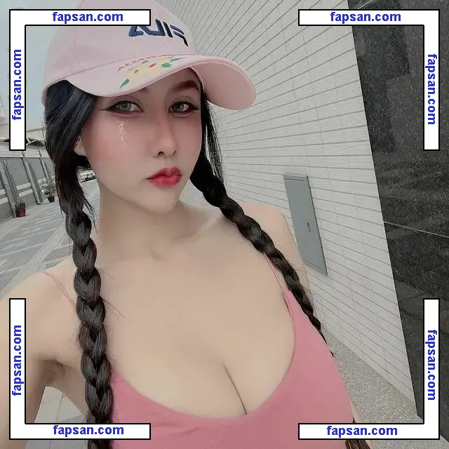 Wei Ling 凌薇 / cocobaby_1016 nude photo #0010 from OnlyFans