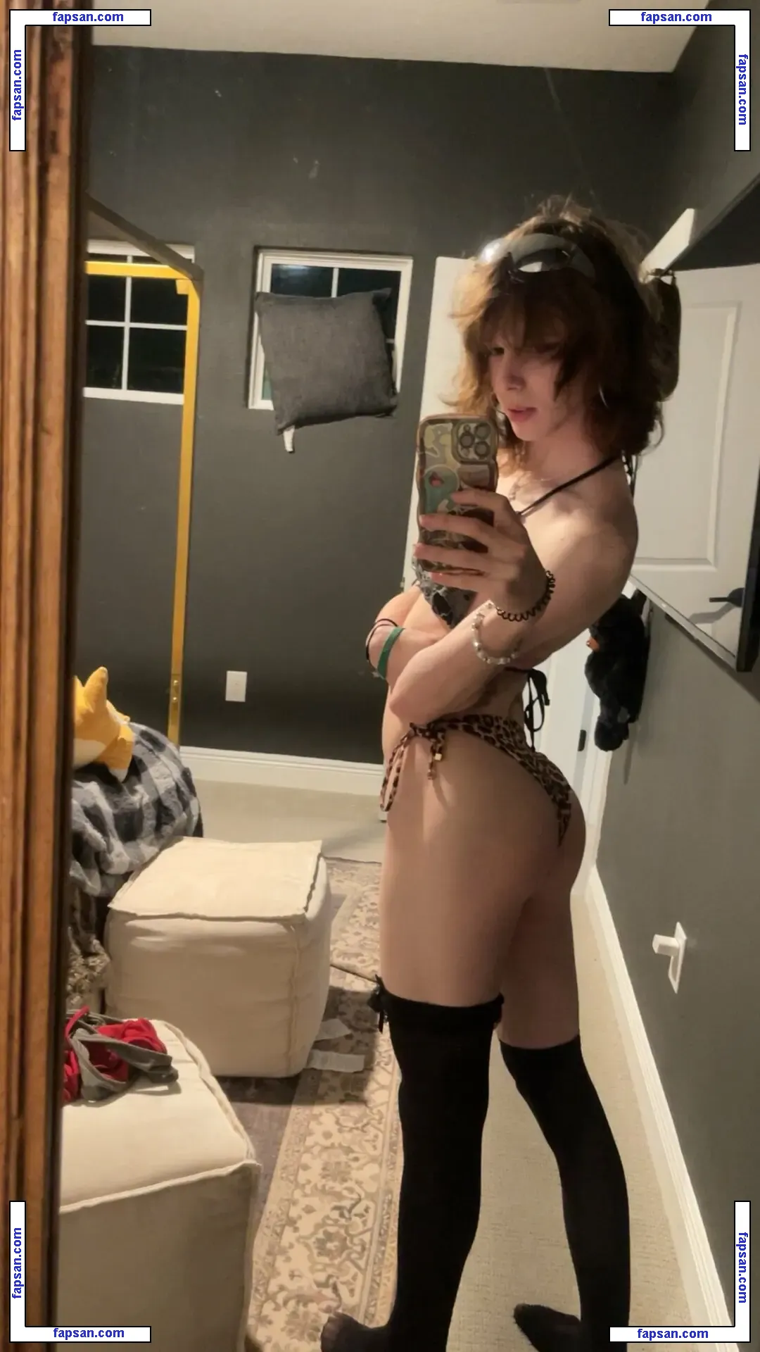 Weirdrandomguy5 nude photo #0003 from OnlyFans