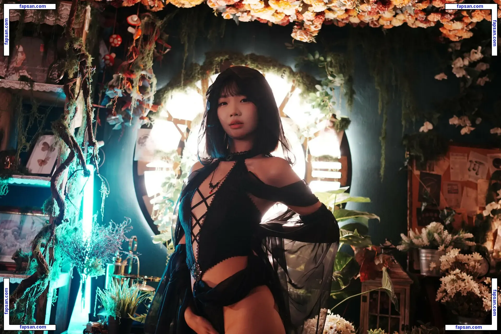 Weitinggg___ голая фото #0071 с Онлифанс