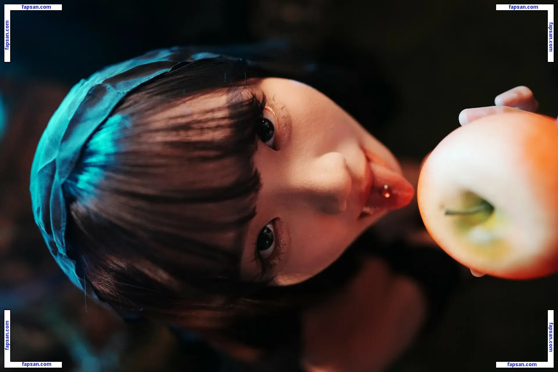 Weitinggg___ голая фото #0072 с Онлифанс