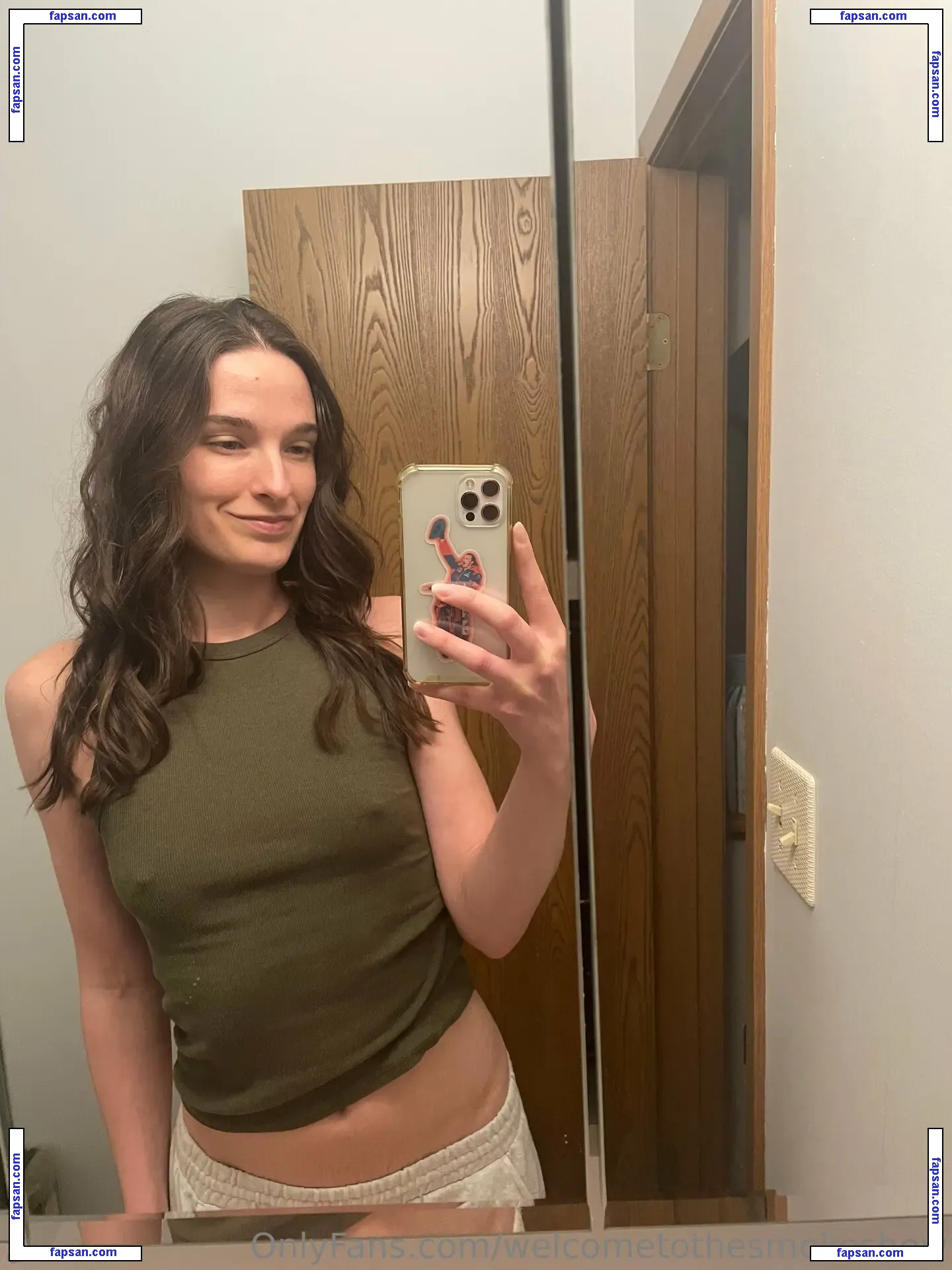 welcometothesmokeshow nude photo #0043 from OnlyFans