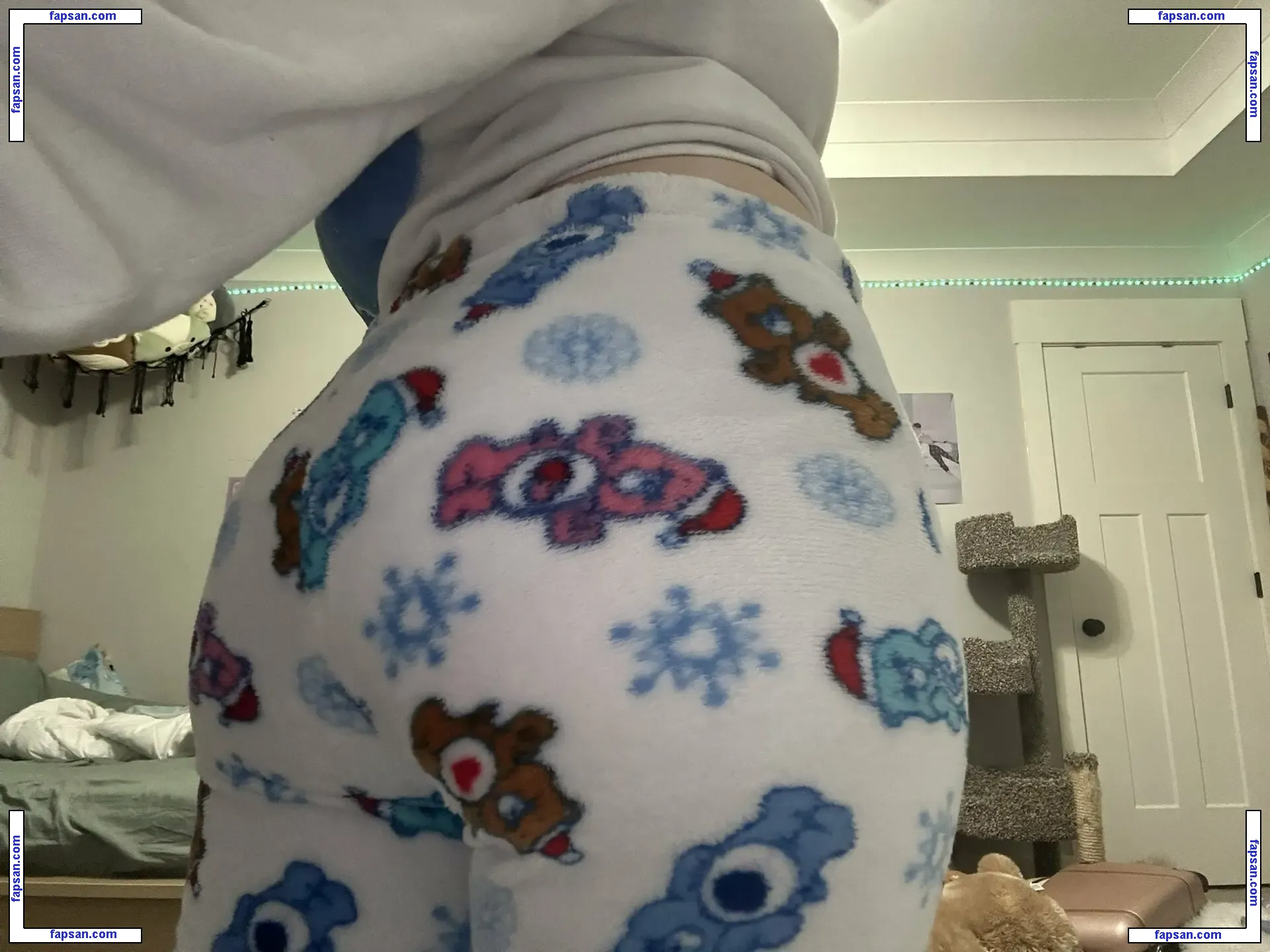 wetoex nude photo #0008 from OnlyFans