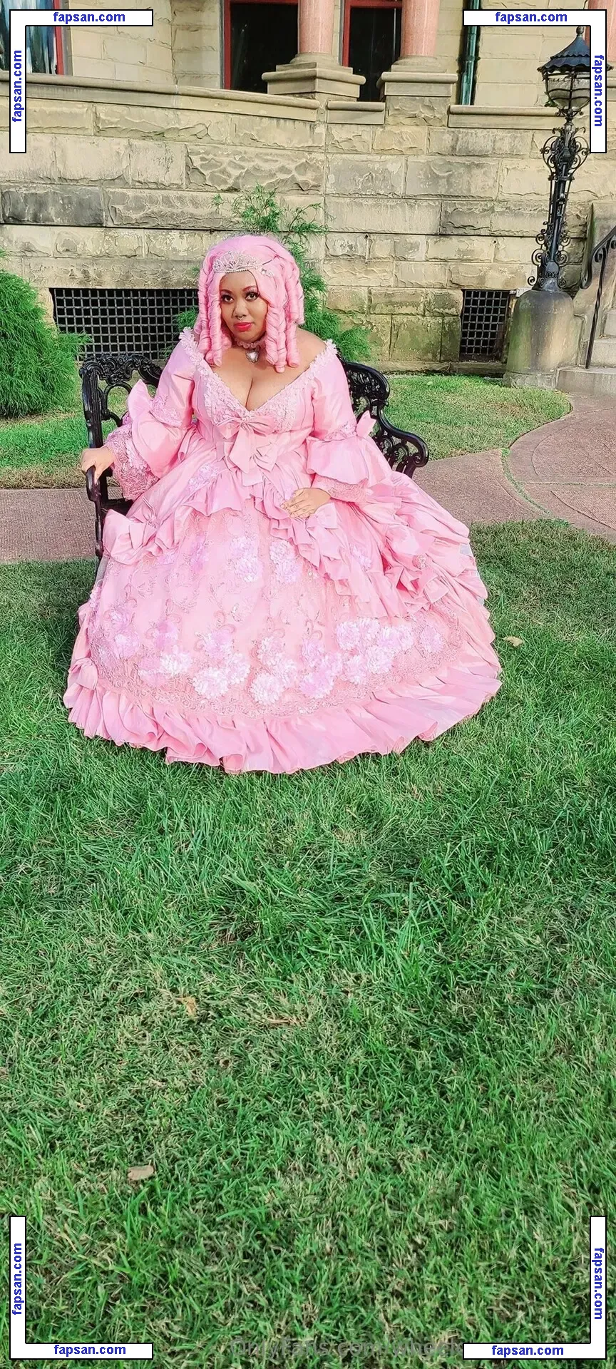 wheelchairbarbie98 голая фото #0001 с Онлифанс