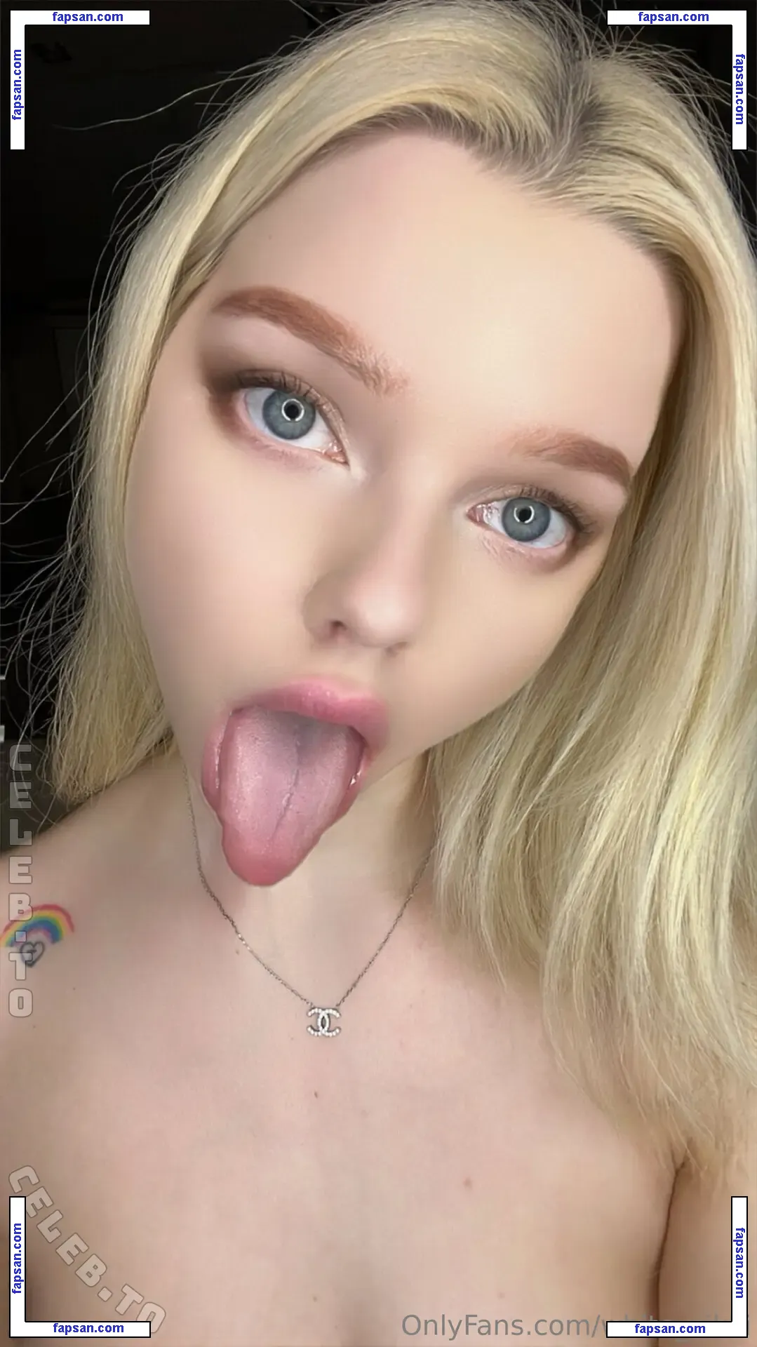 white_vikki nude photo #0002 from OnlyFans