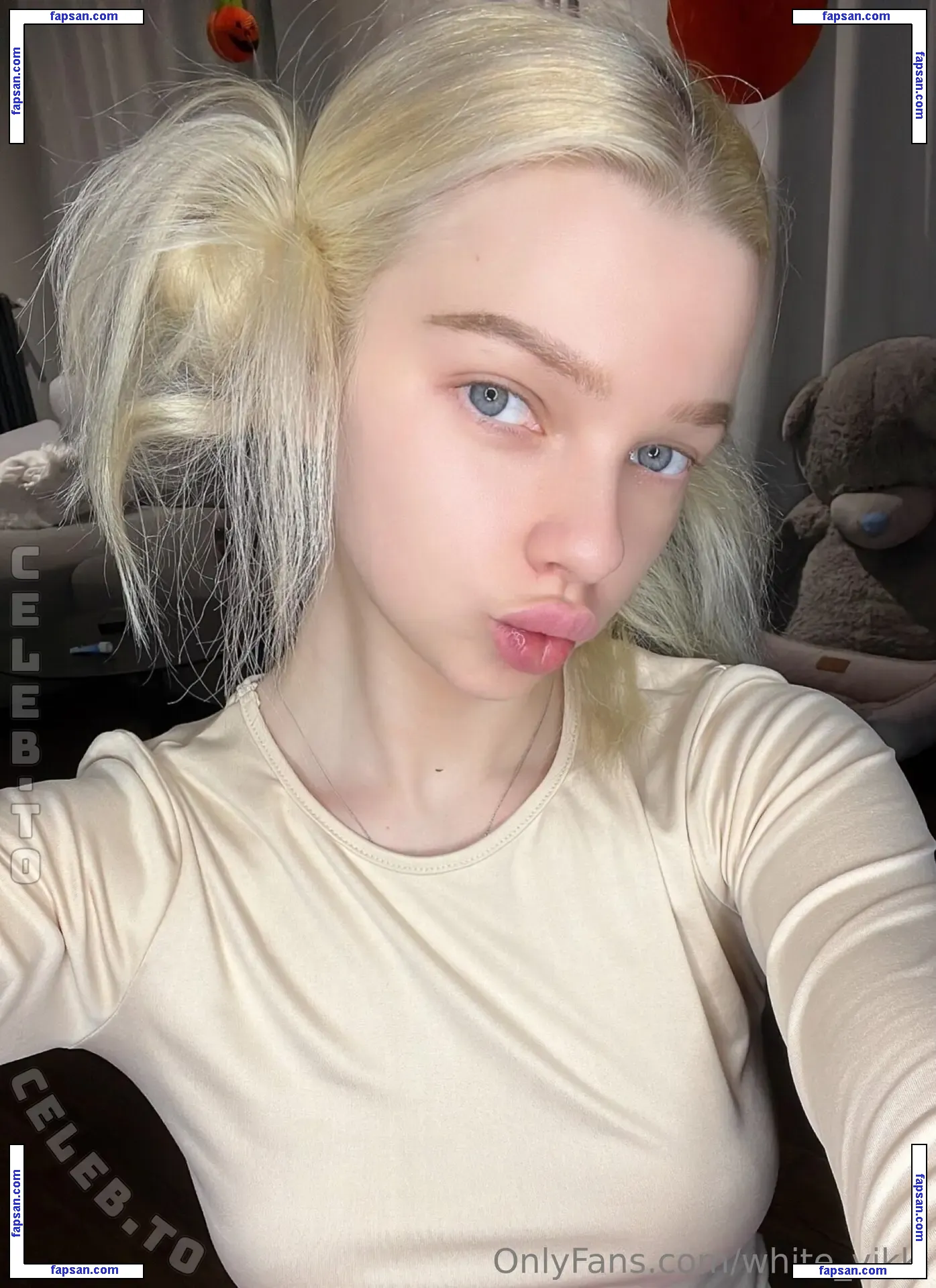 white_vikki nude photo #0003 from OnlyFans