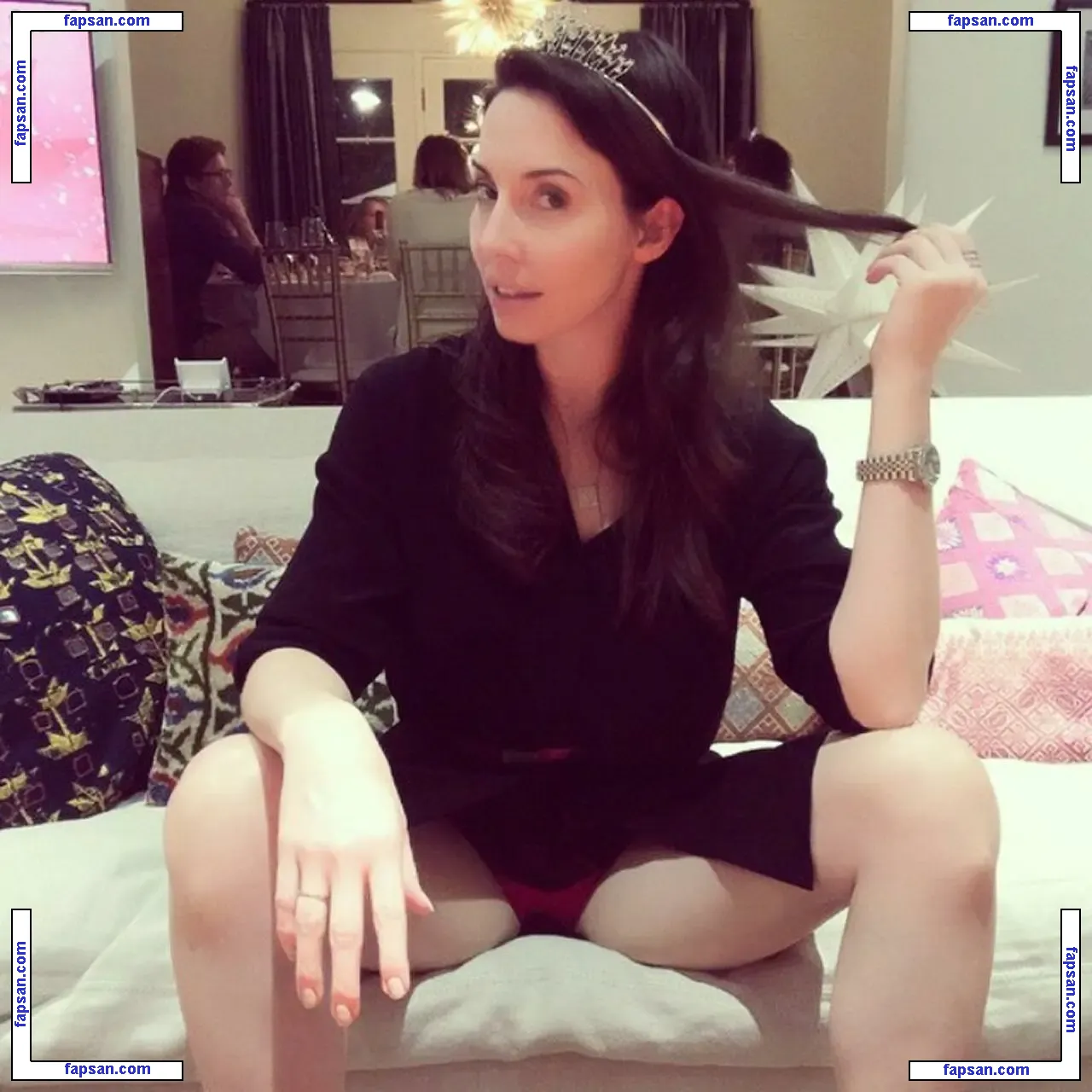 Whitney Cummings голая фото #0568 с Онлифанс